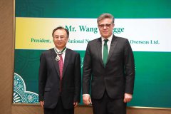 Pakistan confers civil awards on Chinese nationals for contr